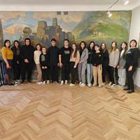 Учащиеся 10 и 11 класса посетили дом-музей К. Л. Хетагурова в селении Нар